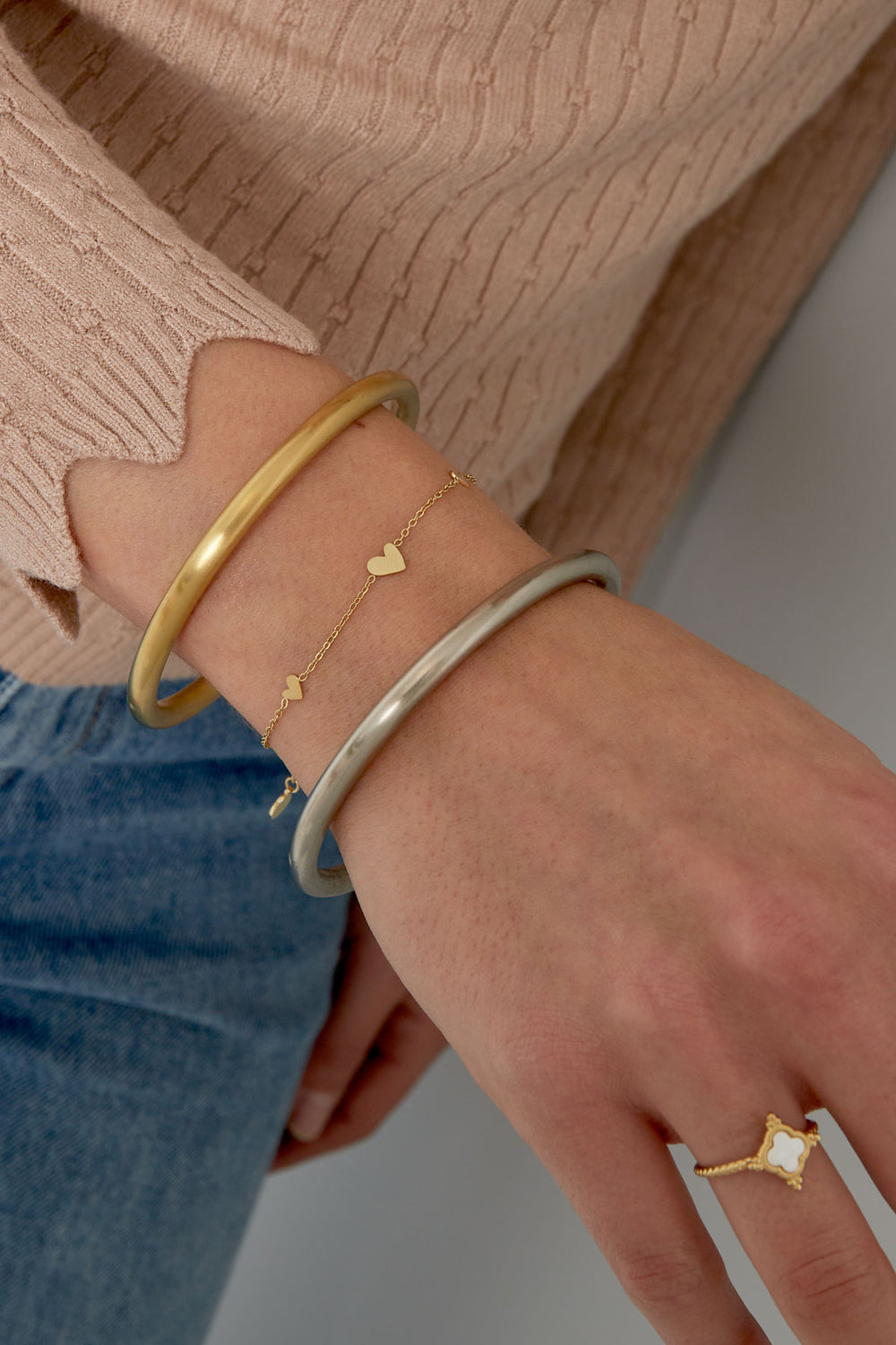 Classic bracelet with hearts - stainless steel