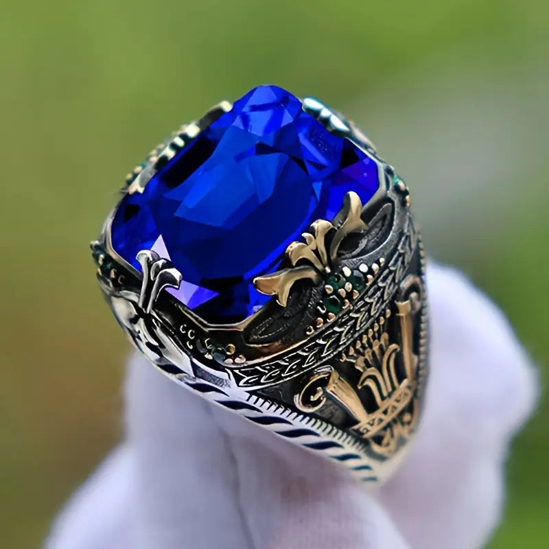 Klara Saphira Gemengde Gouden Ring" can be rewritten as "Klara Saphira Mixed Gold Ring.