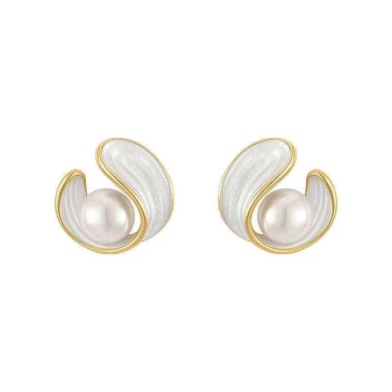 Gouden Oorbellen met Witte Opal en Parel