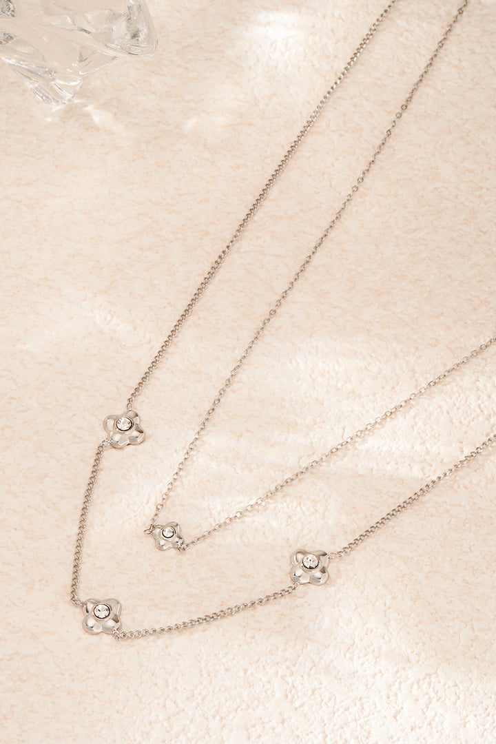 flowery necklace