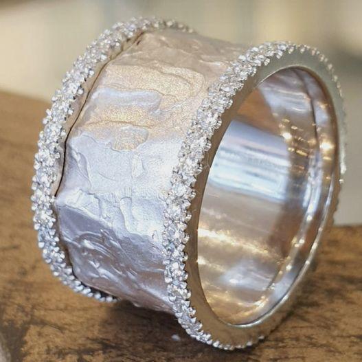 Antik Sølv Ring med Zirconia