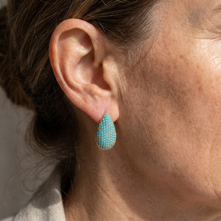 Turquoise Pavé druppelvormige oorringen