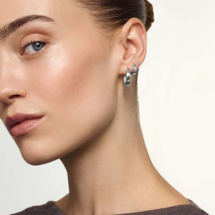 Gia Hoop Earrings