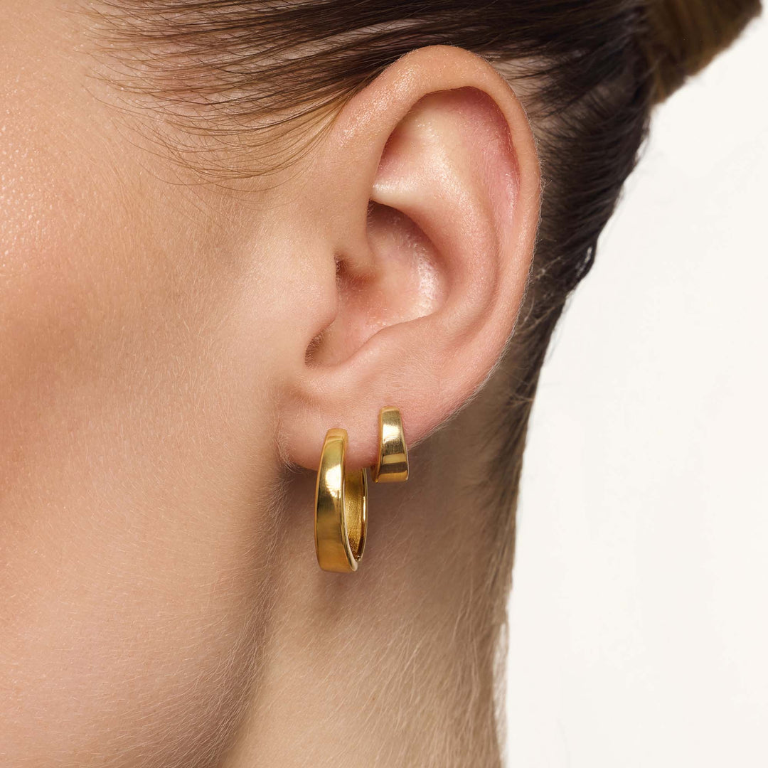 Gia Hoop Earrings