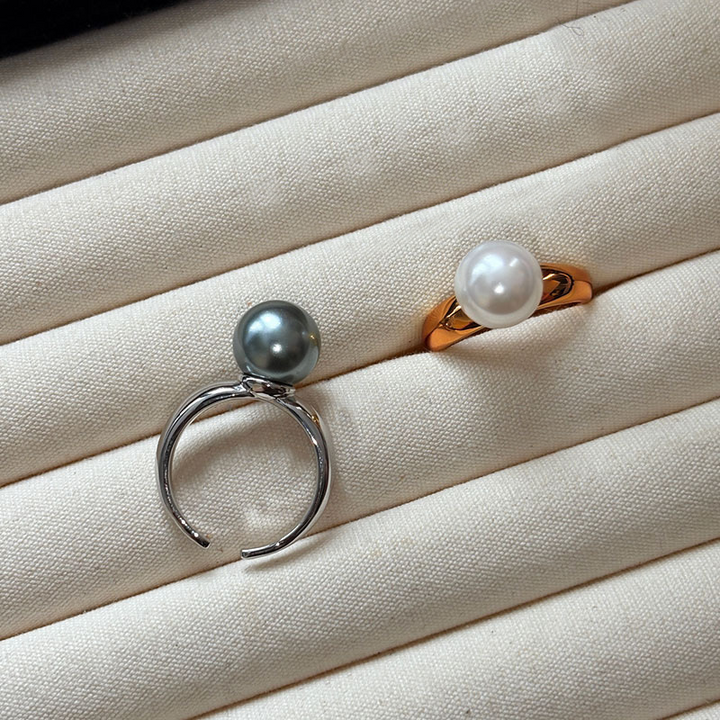 Retro Geometric Pearl Ring
