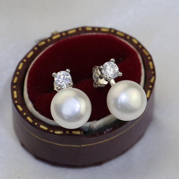 Zilverparel Stud Earrings