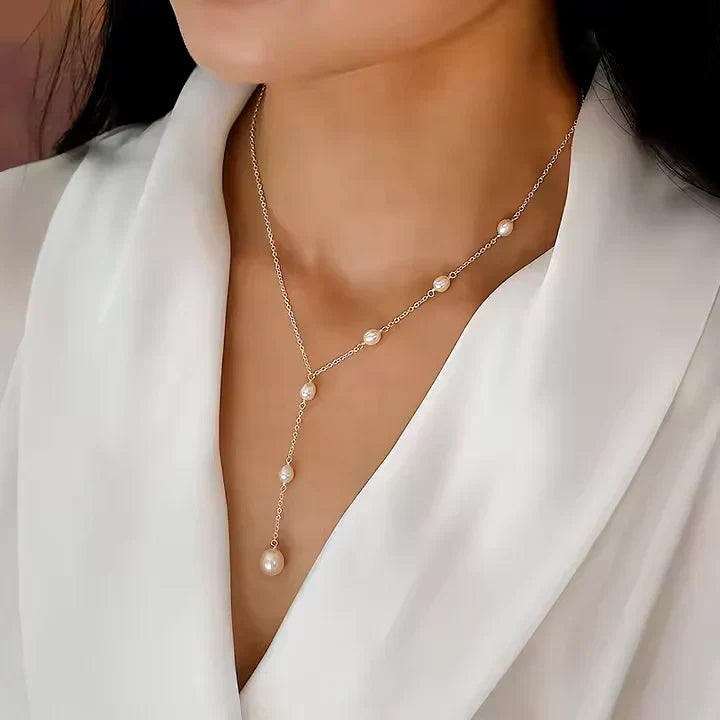 Retro Pearl Pendant Necklace