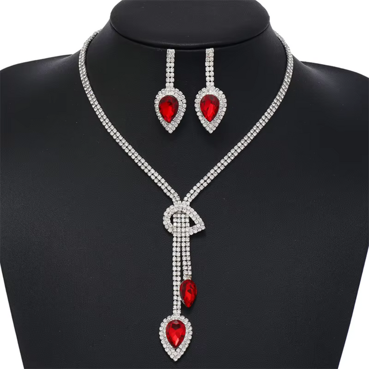 Rode Rhinestone Ketting en Oorbellen Set