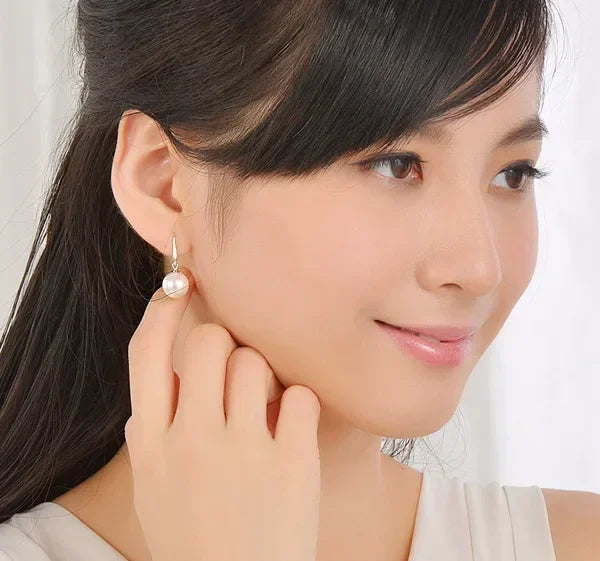 Pareldruppel Charm Earrings