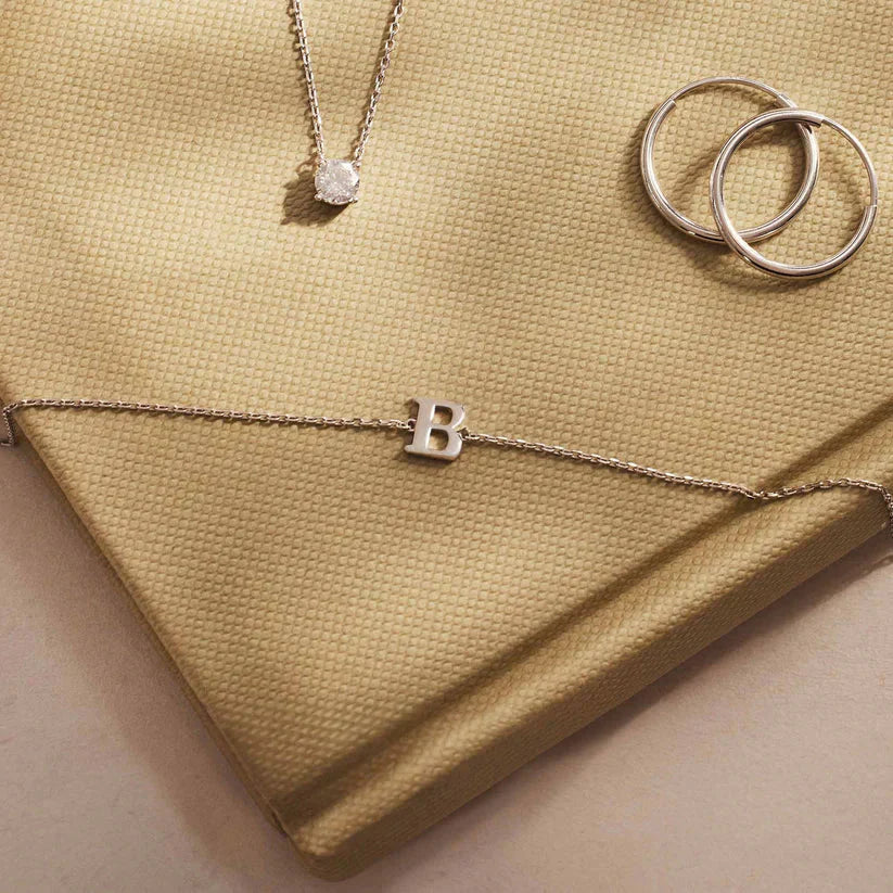 Vita Signa Initial Armbånd