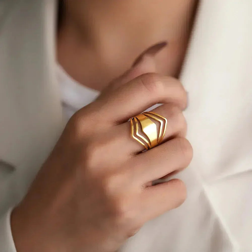 Elegant Guld Statement Ring