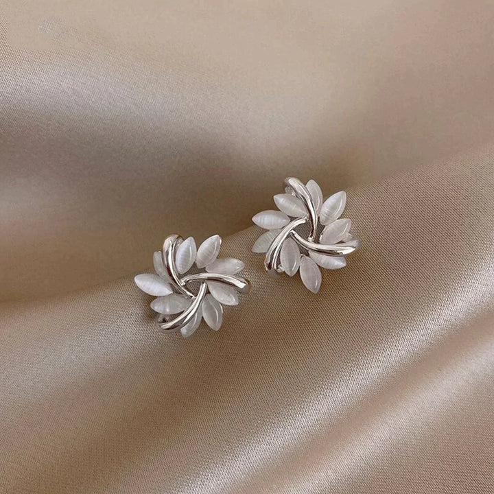 Måne Opal & Blomst Øreringe – Guldbelagt